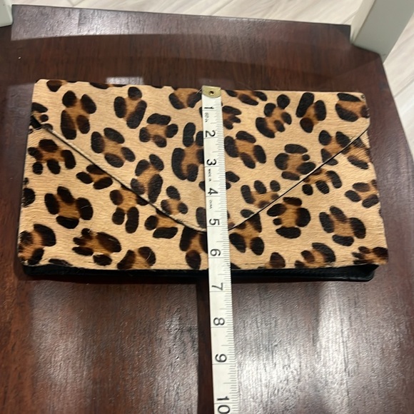 Streets Ahead Clutch - Picture 9 of 13